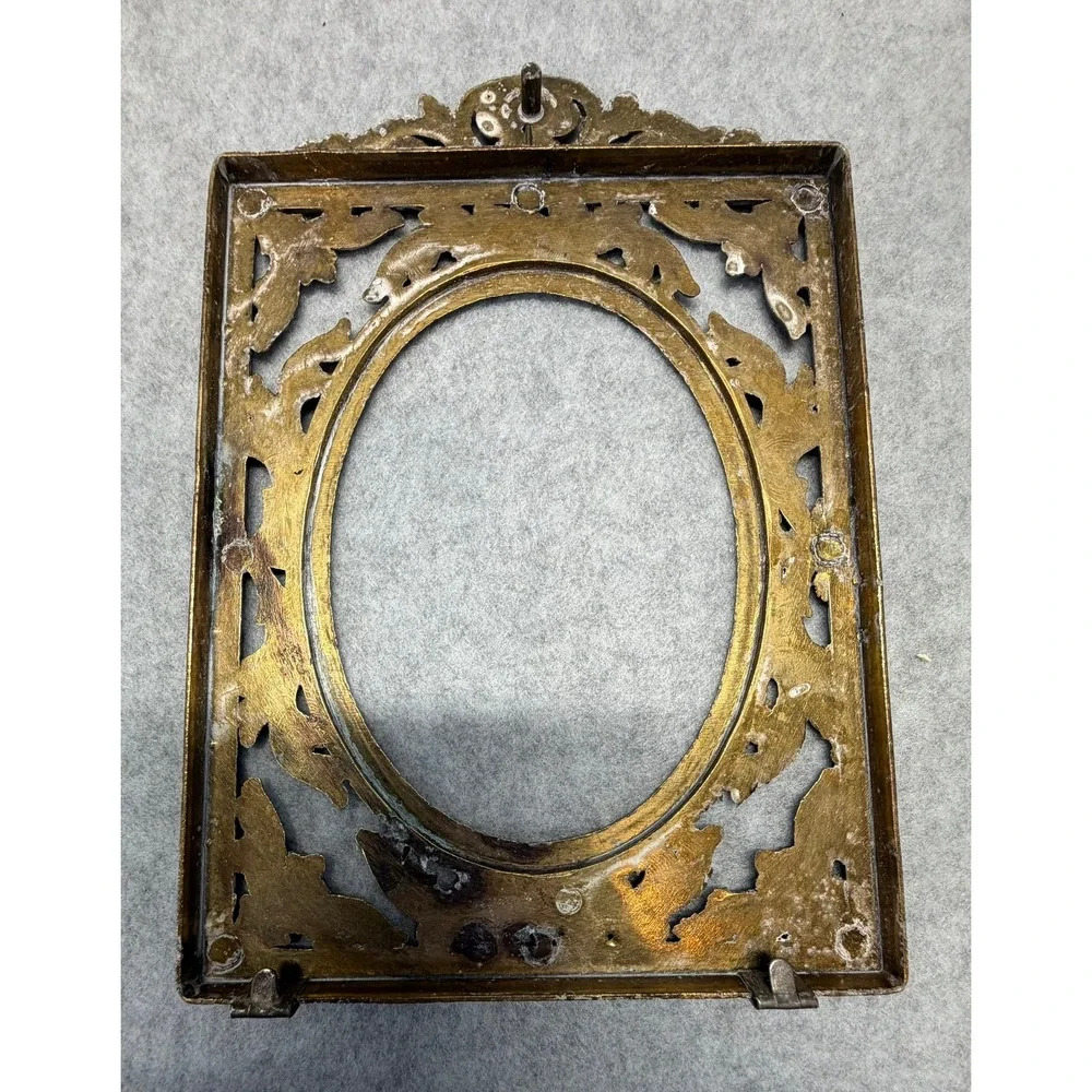 Vintage Ornate Brass Filigree Picture Frame Oval Opening Gold Victorian Style